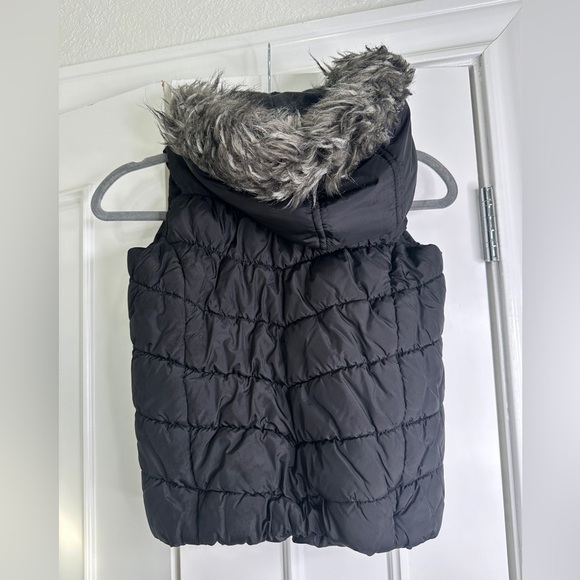 Arizona Jeans Hooded Puffer Vest Insulated Puffer Jacket with Removable Hood M - Picture 2 of 7